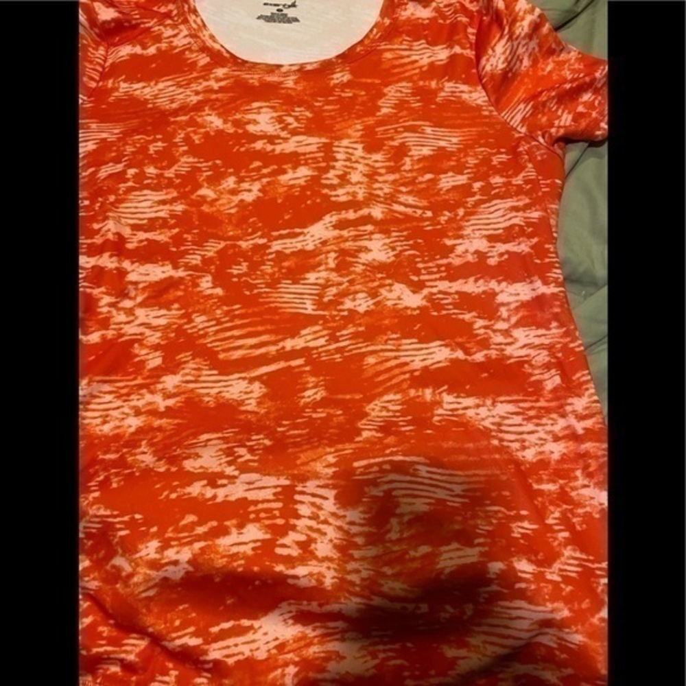 Exertek quick dry two toned orange stretchy shirt new